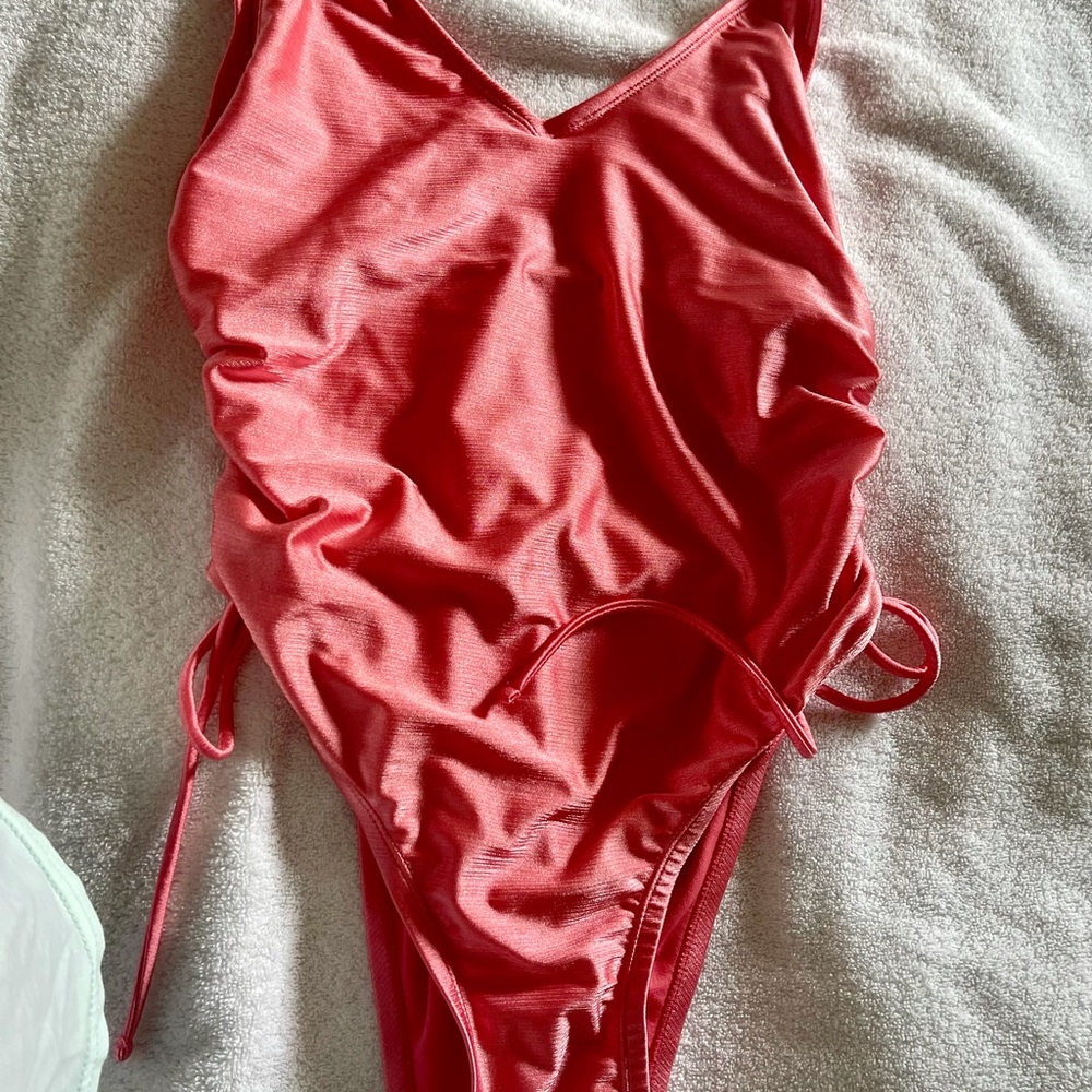 Hurley bathing suit size 12 coral color